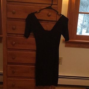 Black Form-Fitting Short-Sleeve dress